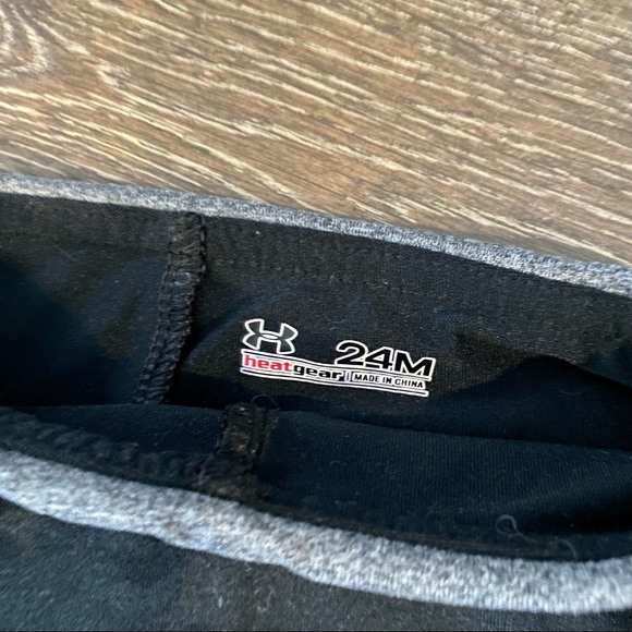 3/$20 under Armour girls skort - Picture 3 of 3